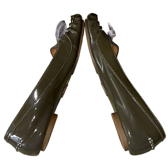 Kate Spade Lacey Olive Green Patent Leather Velvet Bow Ballet Flats Loafers  9.5 - Picture 8 of 14